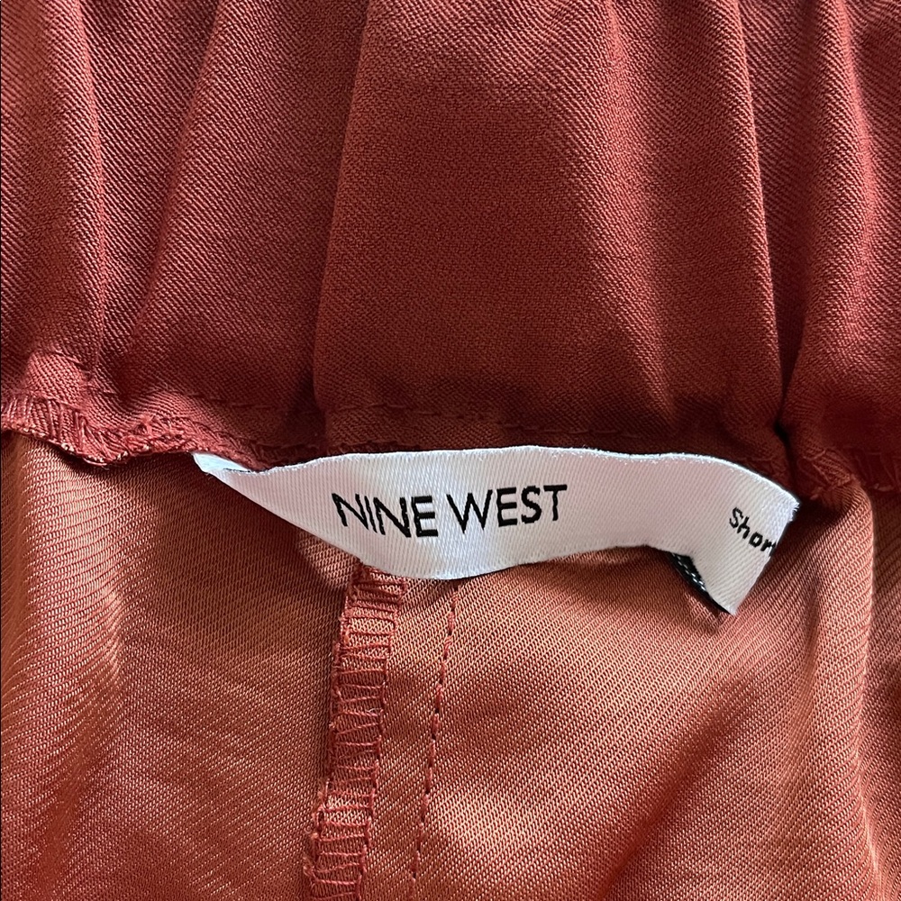 Nine West Rust High-Waist Women's Shorts - Picture 3 of 6